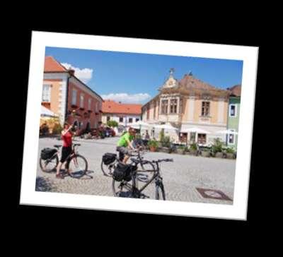 #8 A gólyák városa Ruszt A Fertő tó partján épült városka ízig-vérig hasonlít Sopronhoz.