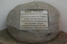 Édesapja keresztneve után Dávid nevezte magát Franciscus Davidisnek (azaz Dávid fiának). Ebből magyarosította később a Dávid vezetéknevet.