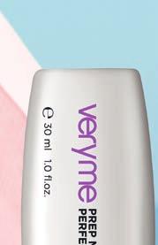 Very Me Smoothie Foundation Very Me alapozó Tápláló hatású alapozó bogyós gyümölcsből és joghurtból nyert kivonattal.