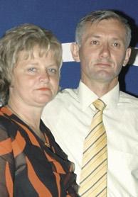 Organizimi i mirë gjysma e suksesit MilEna PETrOvic DHE MilEnKO PETrOvic senior managerë drejtues programi as i nxehti i madh nuk i pengoi punonjësit më të mirë të Forever living Products serbisë të
