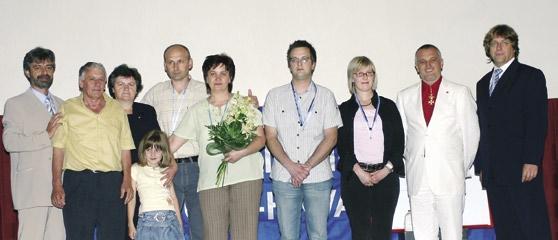 Është anëtar i Senior President s Club dhe