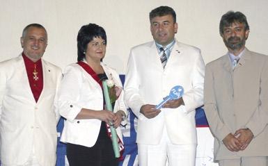 U urojmë që ta shfrytëzojnë që në fillim mundësinë Forever