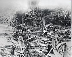 Quebec Bridge 987 m hosszú híd, Quebec City mellett, Kanadában 1907-ben építés