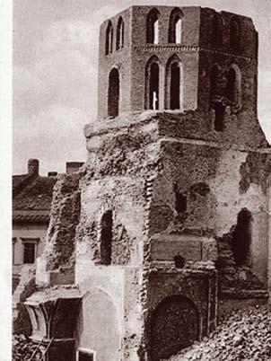 Nagy vita támadt a Dömötör torony sorsáról, sokan az elbontása mellett kardoskodtak.