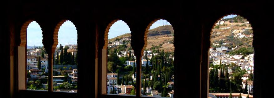 Exposición: A través de Andalucía 14/09-14/10/2017 18h00 INSTITUTO CERVANTES; 1064 BUDAPEST, VÖRÖSMARTY U. 32. A. Ivanics y M. Mohai trabajan juntos en un equipo de filmación.