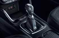 HÁROM BENZINMOTOR Háromhengeres, 1,0 literes T-GDI erőforrás (120 LE) A vadonatúj benzinmotor kompakt és takarékos, mégis erőteljes; maximális forgatónyomatéka 172 Nm. Négyhengeres 1.