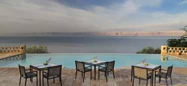 A vendégek luxus körülmények között élvezhetik a Holt-tengert és a világon egyedülálló környezet gyógyító hatásait.