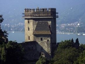 központok, valamint az