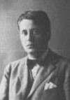Nicolae Abramescu s-a nãscut la Târgoviºte pe 31 martie 1884. Studii. Studiile universitare le-a fãcut în Bucureºti, la Facultatea de ªtiinþe, secþia matematicã, unde a fost coleg cu Traian Lalescu.