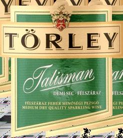 Pezsgők Sparkling Wine Törley Gála Sec Törley Pezsgőpincészet Sekte 3.900 Ft A száraz pezsgõk barátainak egyre népesebb tábora számára készül a Gála Sec.
