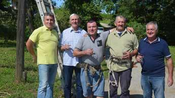 Pevski zbor se je pod vodstvom zborovodkinje Valerije Šömen predstavil z venčkom pesmi, katerih čustvena vsebina je toplo odmevala in pobožala zbrane na tej slovesnosti.