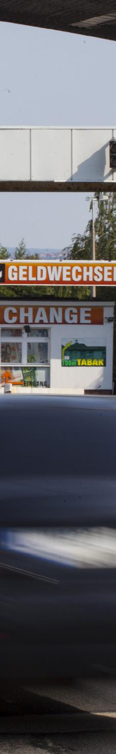 SPEZIFISCHES ZIEL SO31: VERBESSERUNG DER GRENZÜBER- SCHREITENDEN ANSCHLÜSSE VON REGIONALEN ZENTREN AN DAS TEN-V NETZWERK CHARAKTERISTISCH Verkehrstechnisch ist die österreichisch-ungarische