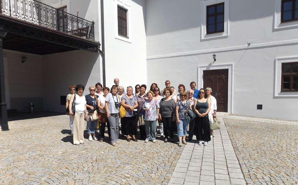 Gróf Apponyi Antal György 1744-ben, hozzávetőleg huszonötezer különleges könyvritkaságból álló gyűjteménye kora legnagyobb magyarországi magánkönyvtárának volt mondható.