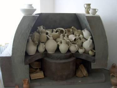 kerámia).