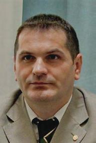 ndaj firmës e cila na ofron gjithçka. Për ne kjo është sfidë, motivim, nder dhe përgjegjësi e madhe si ndaj vetvetes, edhe ndaj atyre që na ndjekin.