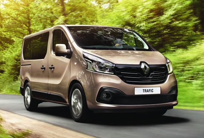 Renault TRAFIC - Combi kisbusz Hossz Magasság Össztömeg L1 H1 2,7 dci 95 S&S Energy dci 125 S&S Energy dci 145 S&S 8 159 000 PG1M1 111 J6 8 459 000 PG1E2 111 J6 8 459 000 PG1M1 111 H6 8 759 000 PG1E2