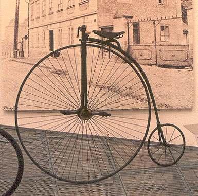 poslužila je biciklistička staza Mura-Drava Bike te projekt koji obiluje idejama - Putevima Zrinskih. 2. POVIJEST I RAZVOJ CIKLOTURIZMA 2.1.