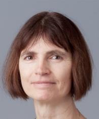 63/103 oldal Szerzők Dr. Demeter Krisztina 1991 óta dolgozik a Budapesti Corvinus Egyetemen. A Logisztika és Ellátási Lánc Menedzsment Tanszék vezetője, egyetemi tanár, az MTA doktora.
