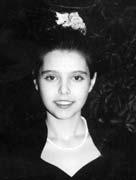 1995-22. 4. 2016. Mama, tata i brat sa porodicom. (3226-98) GODI[WI dragoj majci LAZARU JOSI]U 1943-2015.