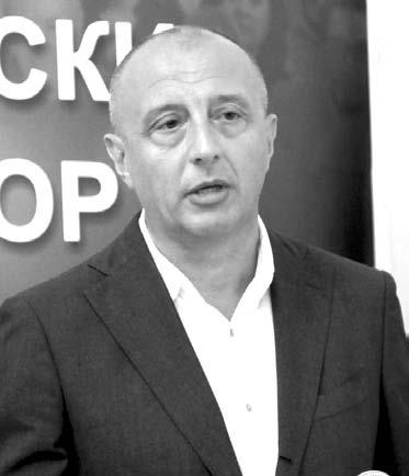 ИЗБОРИ ИНТЕРВЈУ: СИНИША ЛАЗИЋ, ПРЕДСЕДНИК ГРАДСКОГ ОДБОРА ДЕМОКРАТСКЕ СТРАНКЕ ПРИЛИКА ДА КАЖЕМО ЗБОГОМ НЕУСПЕШНОЈ ВЛАСТИ Последица ове власти је на хиљаде угашених радних места у Борелију, Граничару,
