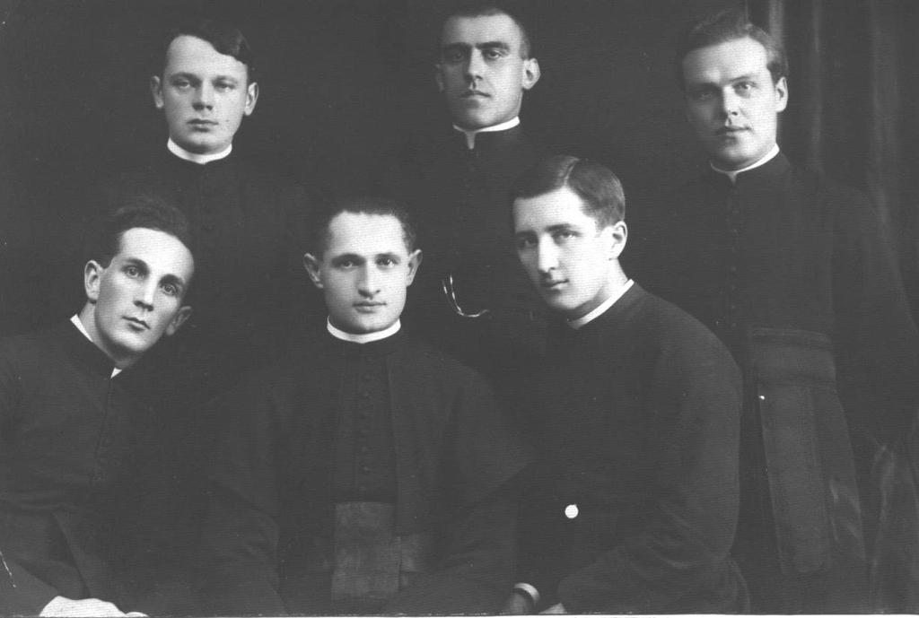 7. A 30 éves Chira Sándor spirituális az 1927.