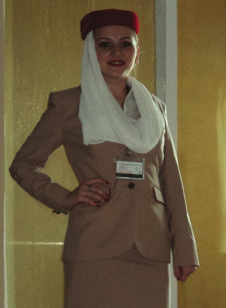 Cu doar câteva luni în urmă, Irina Tegla se pregătea pentru o carieră în domeniul turistic în Cluj, însă a devenit stewardesă pe unul dintre cele mai mari și cunoscute avioane din lume A380 la