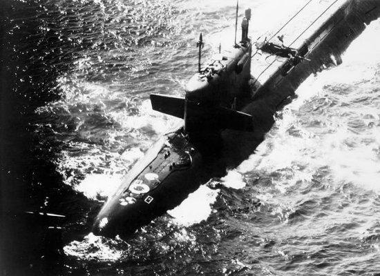 » 1977: egy szovjet tengeralattjáró véletlenül katapultált egy rakétát, de nem indult el, sőt megtalálták» 1981: a USS Washington összeütközött egy japán teherhajóval a Kelet-Kínai tengeren,
