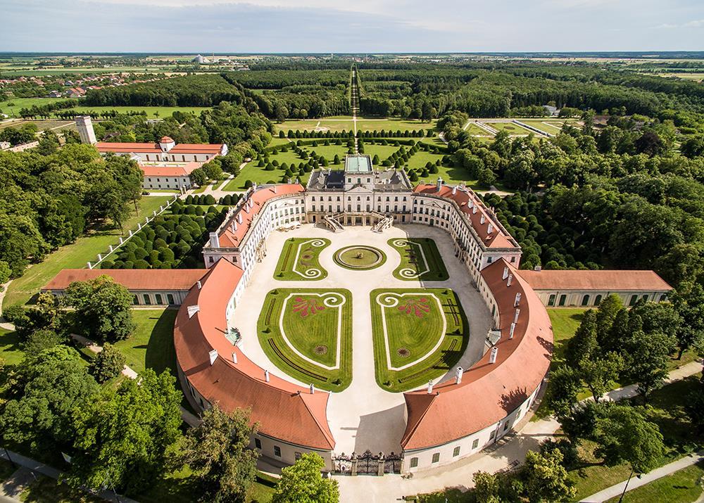 Tisztelt Intézményvezető Asszony/Úr! Nagy örömmel ajánljuk figyelmébe az Eszterháza Kulturális, Kutató- és Fesztiválközpont Közhasznú Nonprofit Kft.