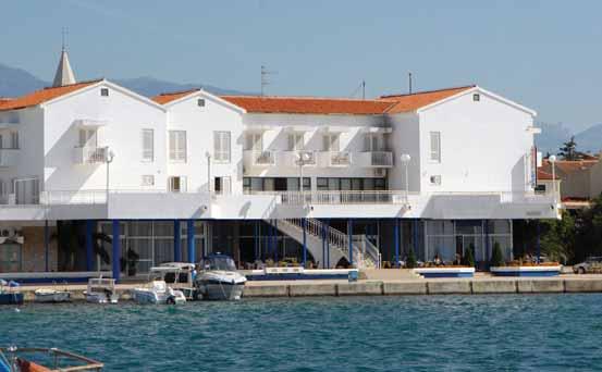 pag, novalja sjeverna dalmacija Hotel Loža 2* U centru mjesta POLOŽAJ: u središtu grada Novalja, na obali.