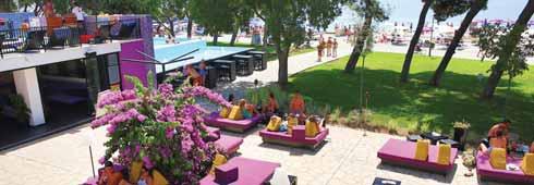 biograd sjeverna dalmacija Hotel Adriatic 3* POLOŽAJ: na samoj hotelskoj plaži, 50 m od centra Biograda.