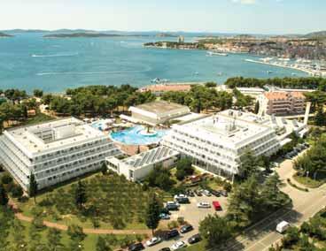 SADRŽAJI: 241 soba (od toga 26 apartmana), novouređeni hotelski interijeri (predvorje, recepcija, aperitiv bar i restorani), vanjski bazen (za hotelske goste