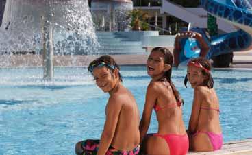 SPORT: hotelska animacija (aerobic, aquagym, miniclub, teniski tereni uz nadoplatu, igralište za košarku uz nadoplatu); uz doplatu najam bicikla, biljar, vodeni