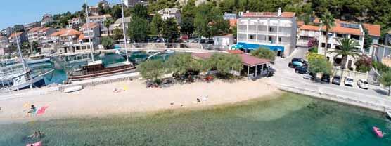 POLOŽAJ: obiteljski hotel smješten u mjestu Krilo Jesenice, na samoj plaži.
