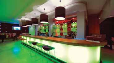 godine, ukupno 54 soba, recepcija, sef na recepciji (uz doplatu), dizalo, wifi besplatno, lounge bar/club, restoran.