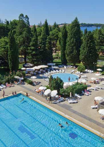 SPORT: sportsko-rekreativna animacija od svibnja do listopada u hotelu Valamar Zagreb; uz doplatu: sportski centar u blizini hotela (tenis, mini golf, stolni tenis), odbojka na pijesku, vodeni