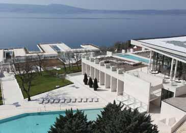 novi vinodolski kvarner Popust 10% za seniore Popust 5-10% za duži boravak do 30.4. Hotel The View 5* POLOŽAJ: design hotel najviših standarda na blagoj uzvisini s pogledom na more.