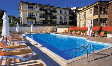 krk, malinska kvarner Hotel Blue Waves Resort 4* Obiteljske sobe Popust 5% za duži boravak POLOŽAJ: direktno uz plažu, povezan šetnicom uz more dugom 2 km s centrom