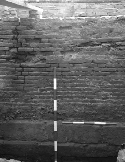 08 kutjel.indd 93 2012.05.04. 6:46:07 Kutatási jelentések 93 6. kép Temesvár, Hunyadi-kastély.