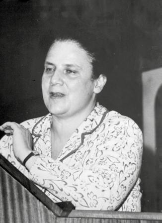 Akadémiai Kiadó 1968) és négy évtizeddel (és többek között négy Nobel díjjal) később (irodalmi adatok alapján).