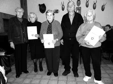 A helyi közösség elnöke, Nikolić Csilla elmondta, már hagyománnyá vált, hogy ezen az estén megajándékozzák a gyerekeket.