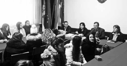 Божић дочекујемо без блата у главној улици, којом смо у кишном периоду могли проћи само у чизмама.