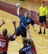 Trenira mlađe kategorije u matičnom klubu Arena iz Iđoša i diplomirani je profesorka sporta i fizičkog vaspitanja.