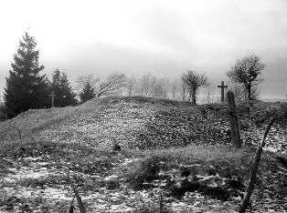 zarea centrului comunei. 3. Biserica greco-catolicã din Ghelinþa. Construcþia ei a înce put în 1937 ºi a fost ziditã pânã la ferestre pânã în toamna anului 1940.