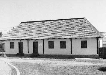 78 NOIEMBRIE 2011 FAMILIA ROMÂNÃ ROMÂNII DIN COVASNA ªI HARGHITA de referinþã elaboratã de Berecz Gyula, în 1893: ªcoala Confesionalã ortodoxã din Sfântu Gheor ghe, a fost frecventatã nu doar de orto