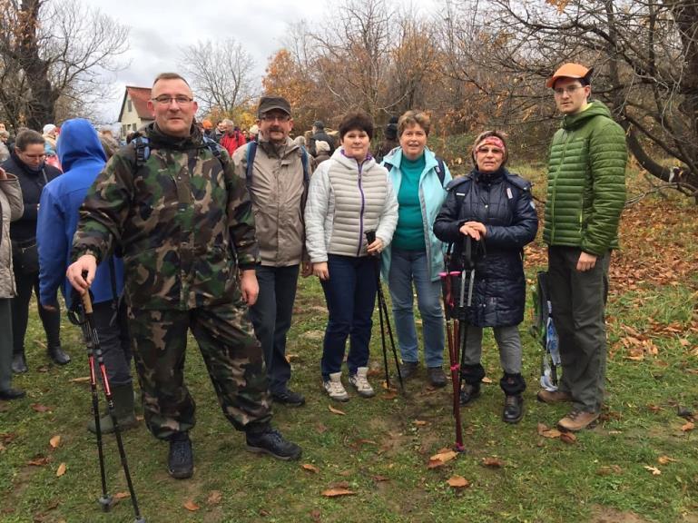 2017. november 26. Rockenbauer Pál emléktúra (16,5 km) Pécsvárad-Dombay tó Zengővárkony Mecseknádasd 1. Tresch Józsi (túravezető) 2. Rauschenbergerné Margitka 3.