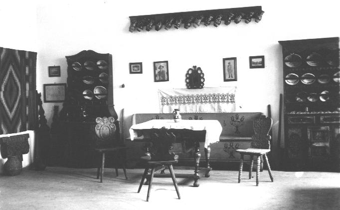 FOTOFILM Cluj) 228 Figura 2 Mobilier pictat þãrãnesc