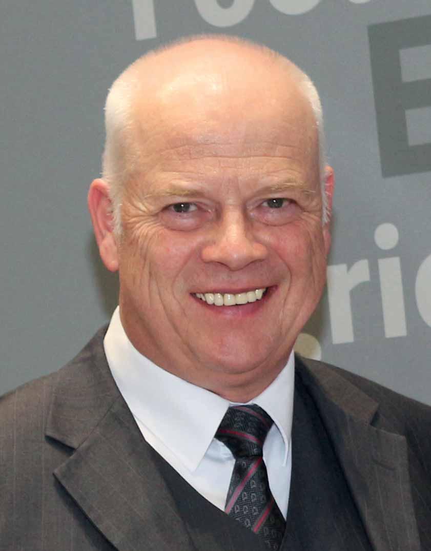 CHRISTOPH BÖHM Abteilungsleiter Vertrieb Standardkomponenten