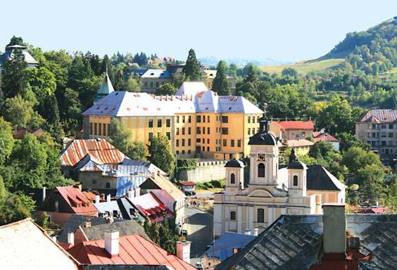 nap: Budapest - Parassapuszta (határ) Zólyom (várkastély, ahol Balassi Bálint szü le tett) - Szentantal (gróf Koháry András kastélya) - Selmecbánya (tör ténelmi sé ta a belvárosban, melynek teljes