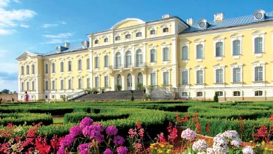 A há rom észa ki or szág a füg get len ség meg szer zé se óta hi he - tet len fej lô dé sen ment ke resz tül. Tallinn, Ri ga, Kaunas, Vil ni us ôsi vá ro sai is - mét ré gi fé nyük ben pom páz nak.