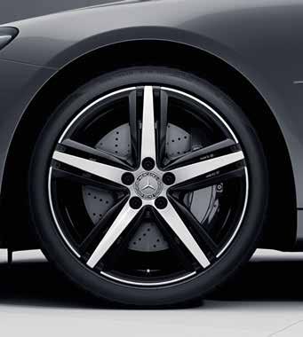 Fedezze fel a teljes kínálatot a www.mercedes-benz-accessories.com oldalon!